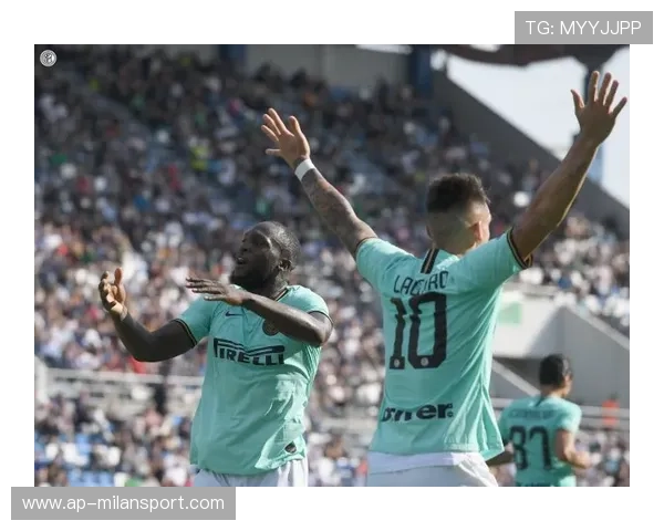 劳塔罗强势抢点补射命中,国际米兰攻势如潮 劳塔罗强势抢点补射命中,国际米兰攻势如潮