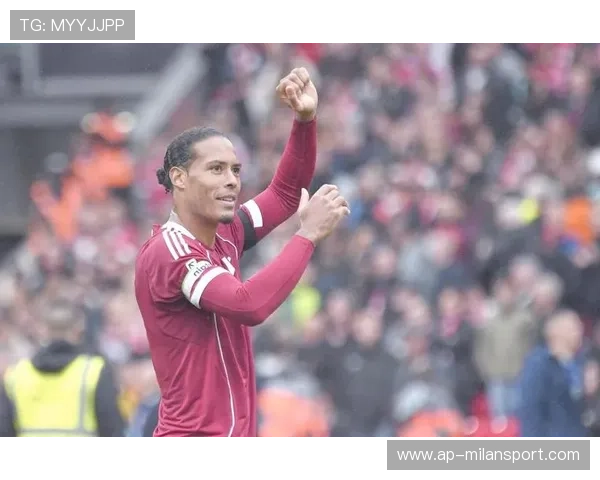 利物浦中场直塞撕破对手防线，前锋单刀推射建功：绝妙配合引爆全场